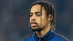 Liverpool agree £123m deal for PSG’s Barcola